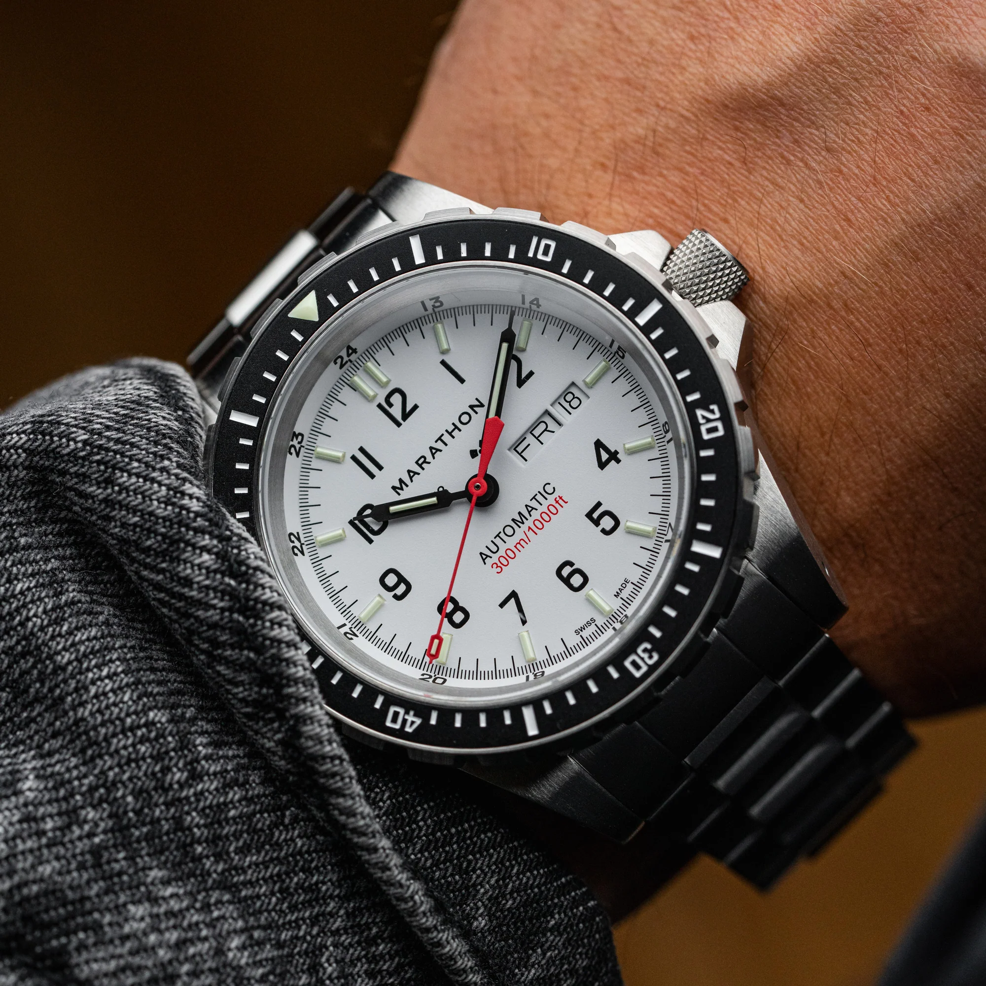 46mm Arctic Edition Jumbo Day/Date Automatic (JDD) with Stainless Steel Bracelet - Image 22