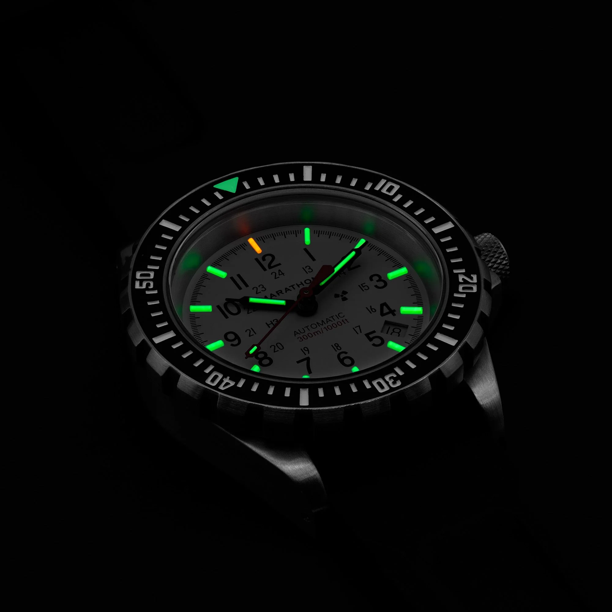 41mm Arctic Edition Large Diver's Automatic (GSAR) with Stainless Steel Bracelet - Image 46