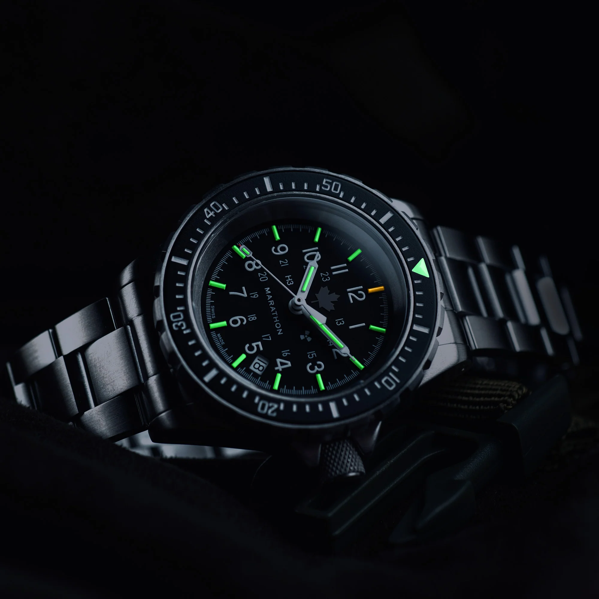 41mm Grey Maple Large Diver's Automatic (GSAR) with Stainless Steel Bracelet - Image 11
