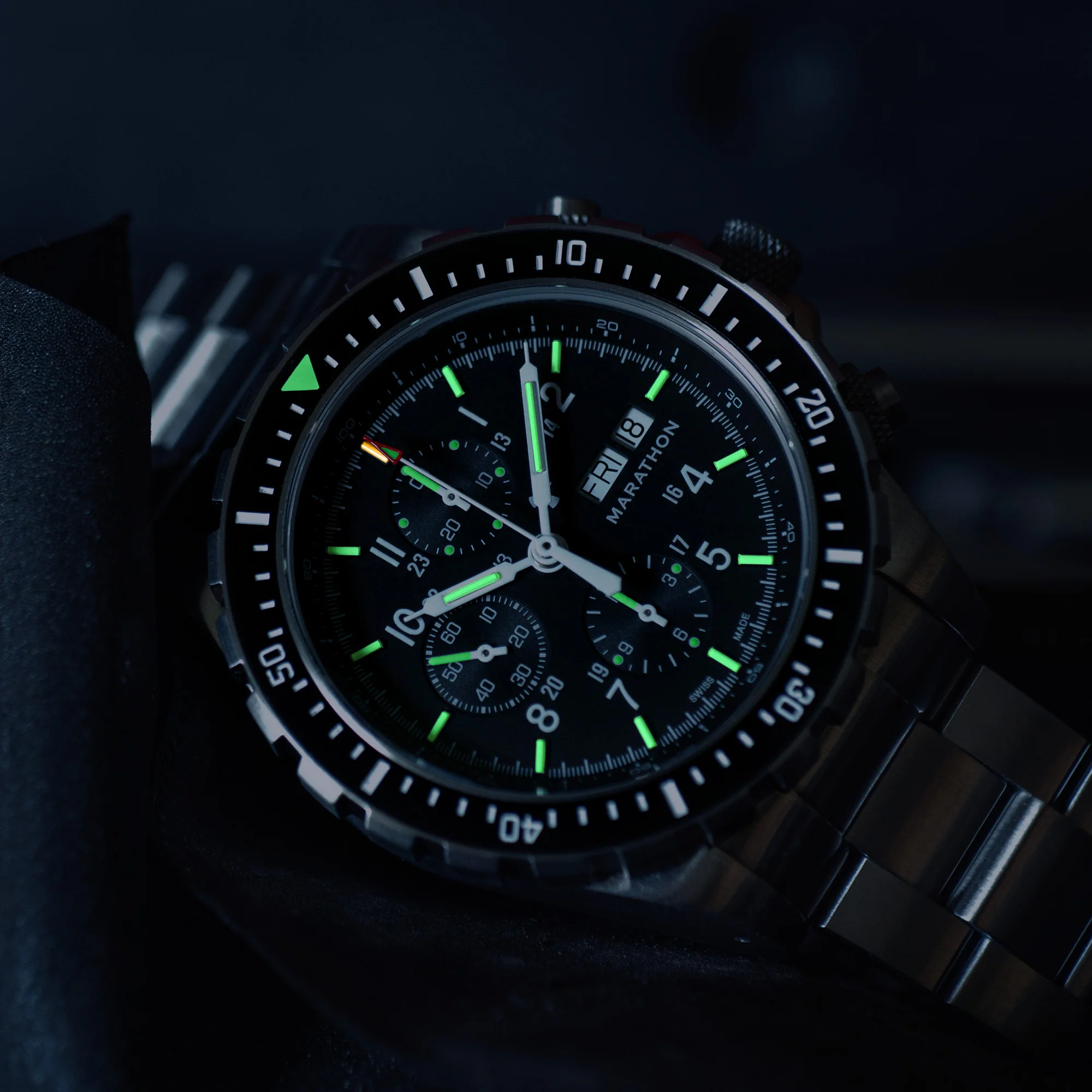 46mm Jumbo Diver/Pilot's Automatic Chronograph (CSAR) with Stainless Steel Bracelet - Image 13