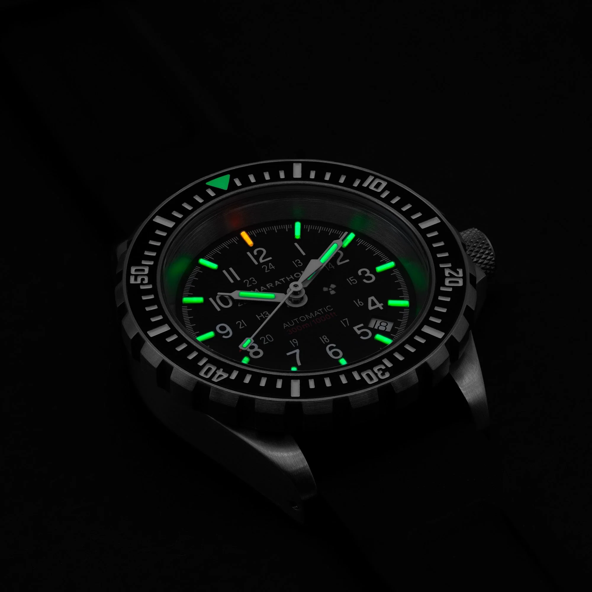 41mm Large Diver's Automatic (GSAR) with Stainless Steel Bracelet - Image 25
