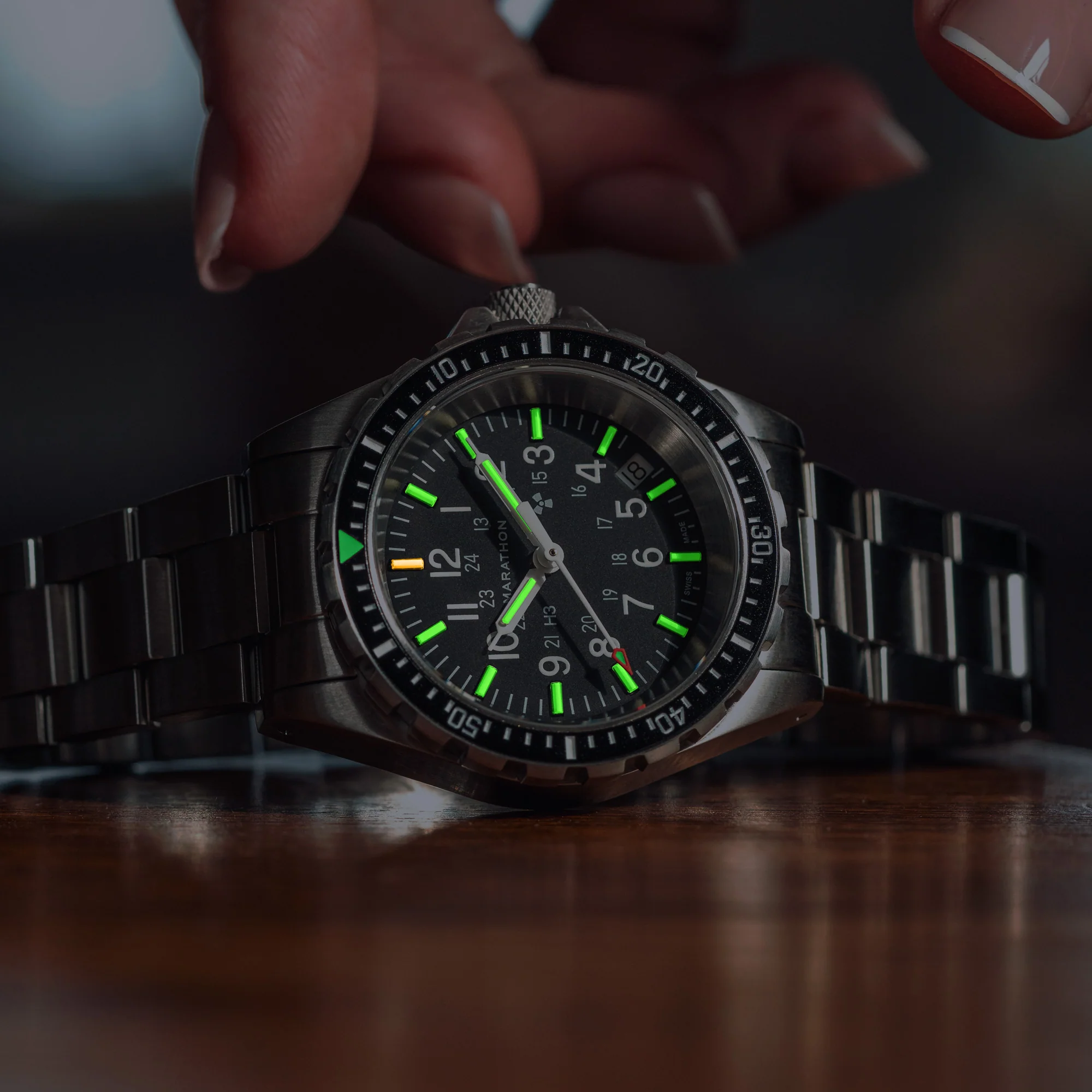 36mm Medium Diver's Quartz (MSAR Quartz) with Stainless Steel Bracelet - Image 27