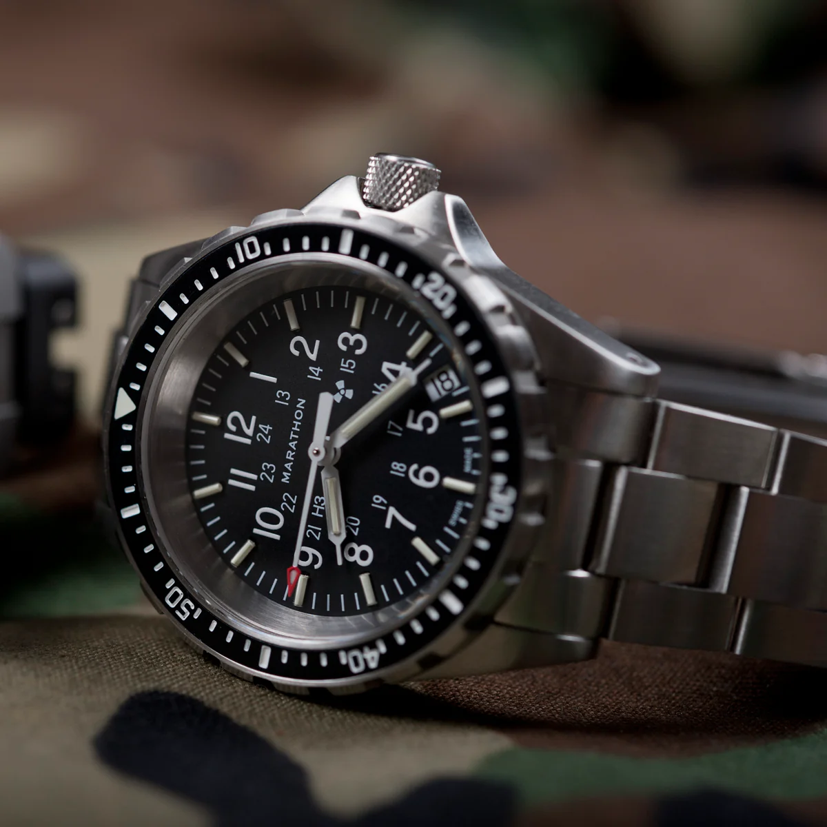 36mm Medium Diver's Quartz (MSAR Quartz) with Stainless Steel Bracelet - Image 36